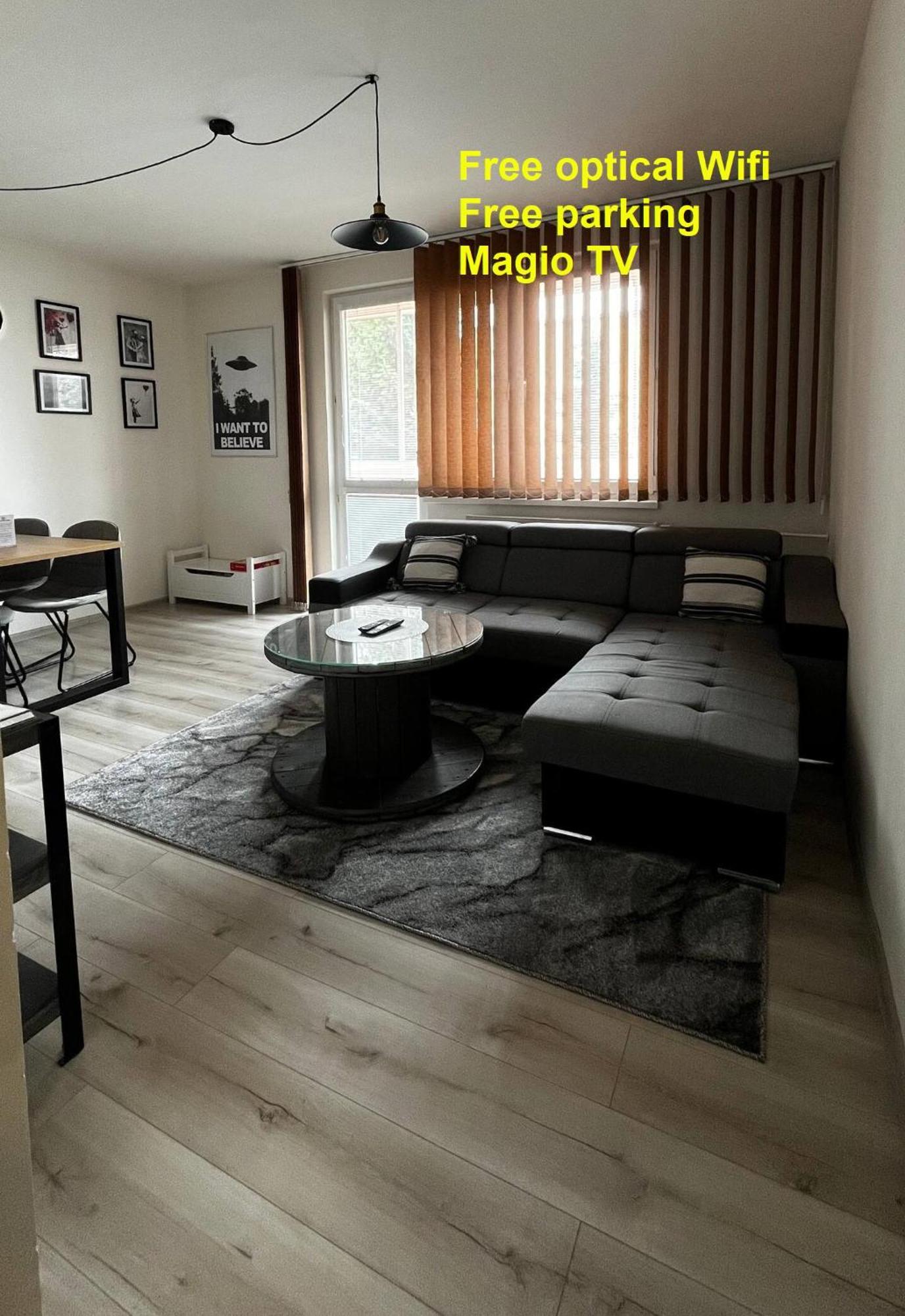 Apartman Bss Trenčín Zewnętrze zdjęcie