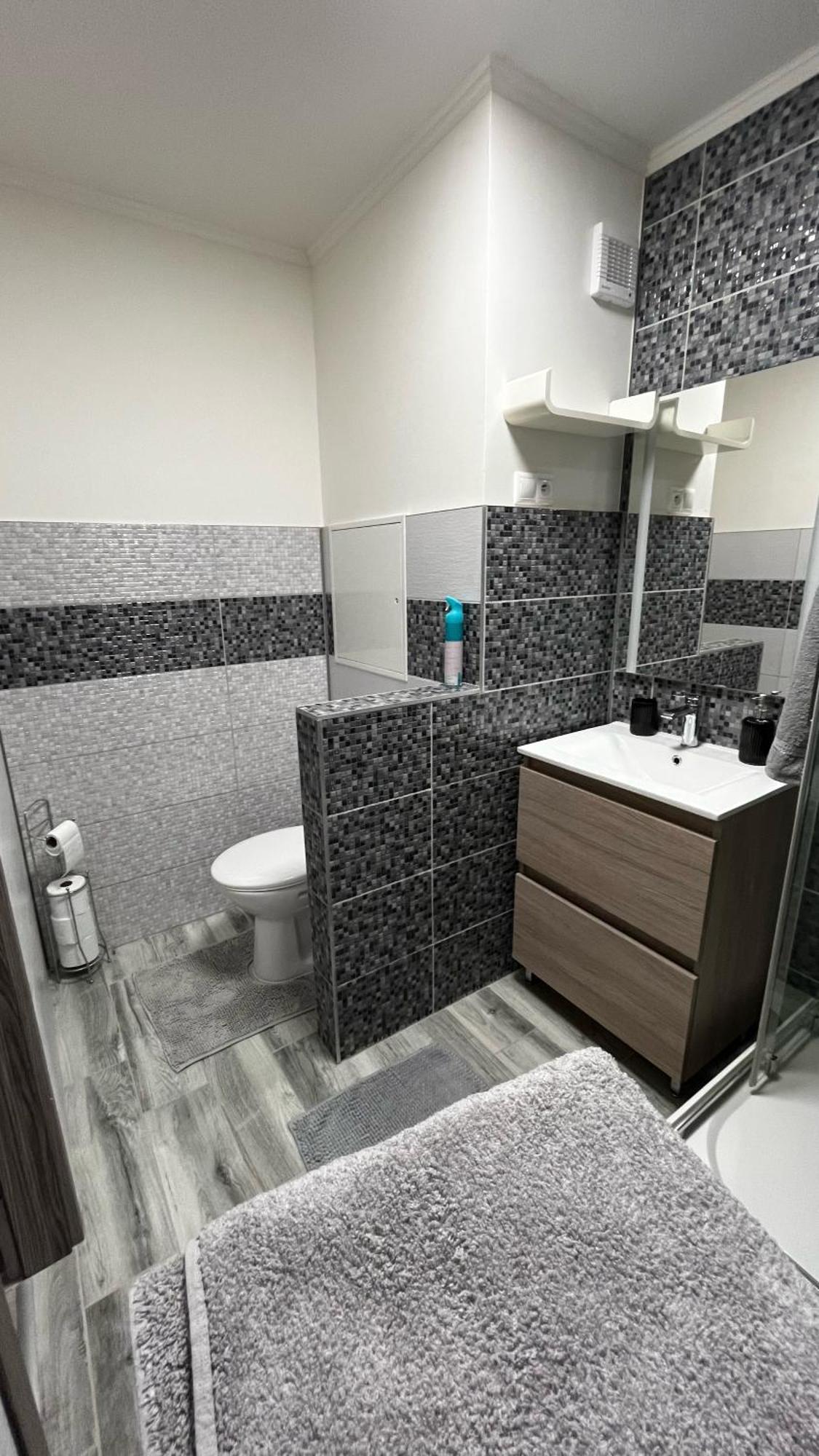 Apartman Bss Trenčín Zewnętrze zdjęcie